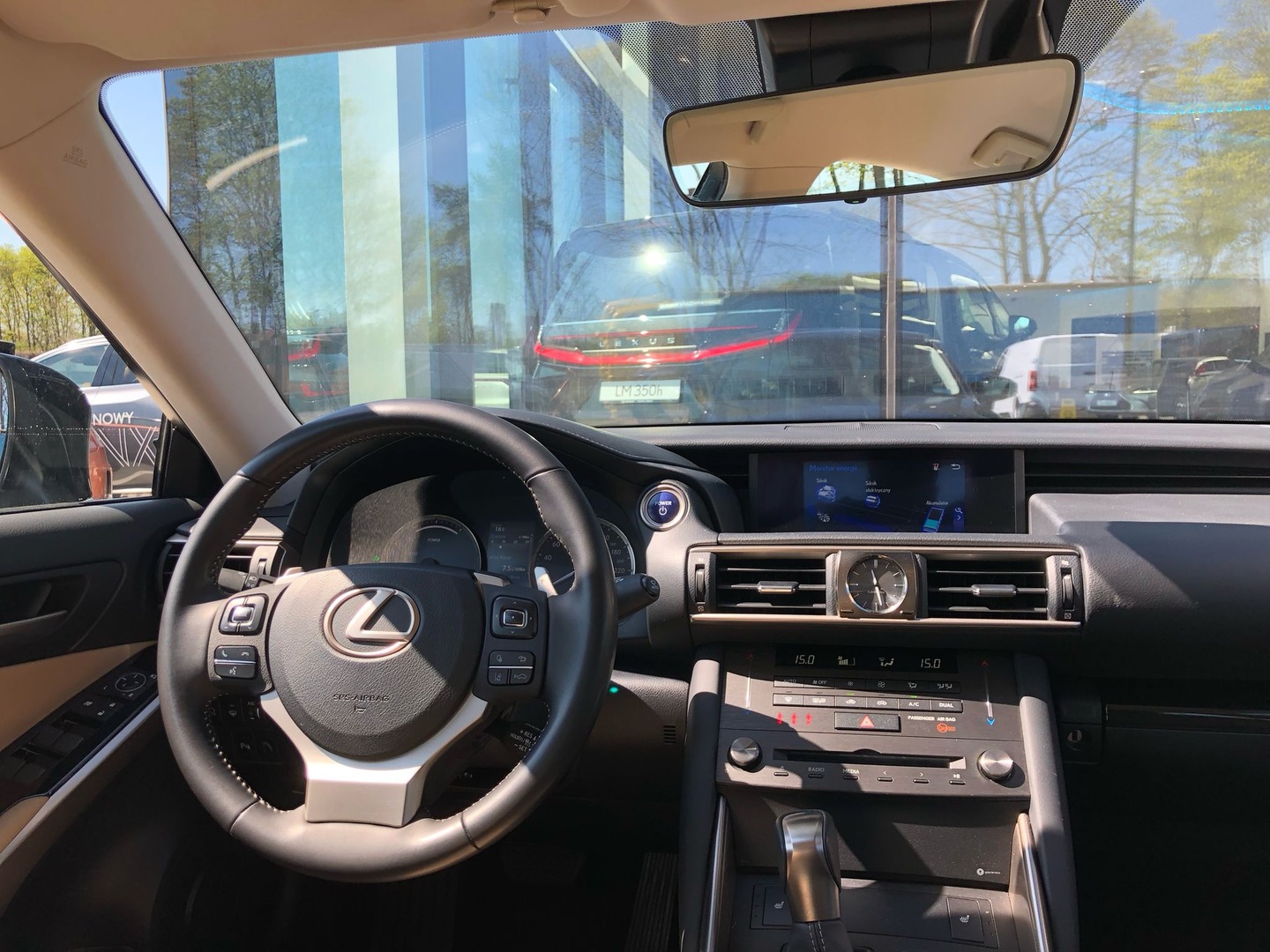 Lexus IS