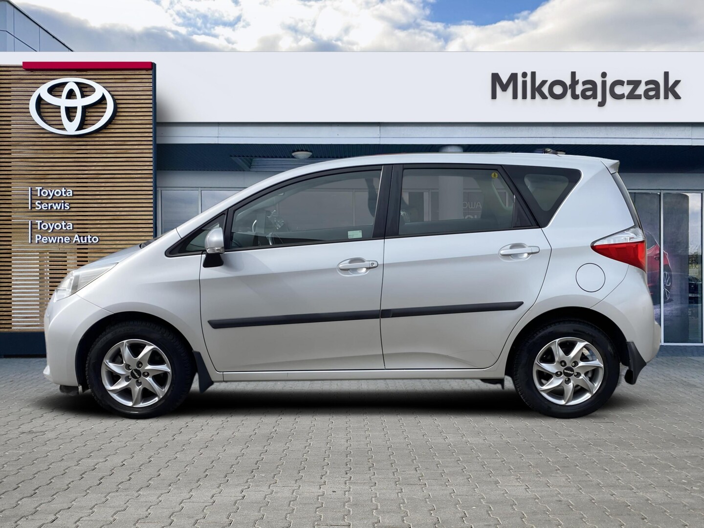 Toyota Verso S