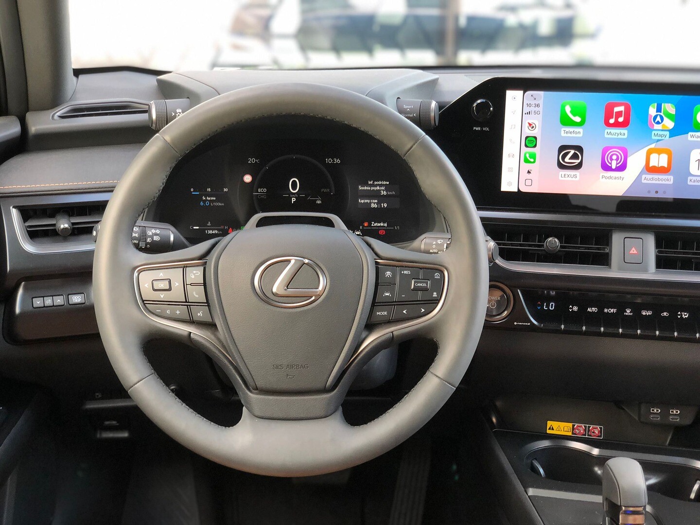 Lexus UX