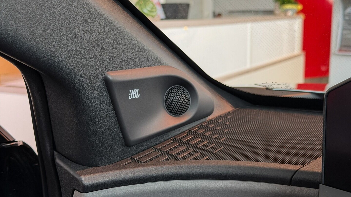Toyota C-HR+