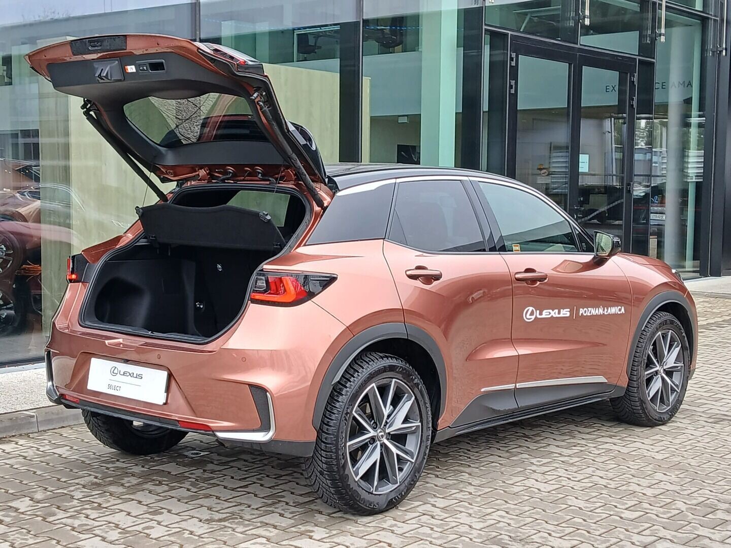 Lexus LBX