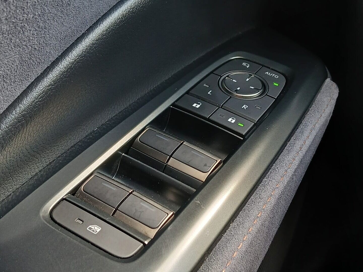 Lexus LBX