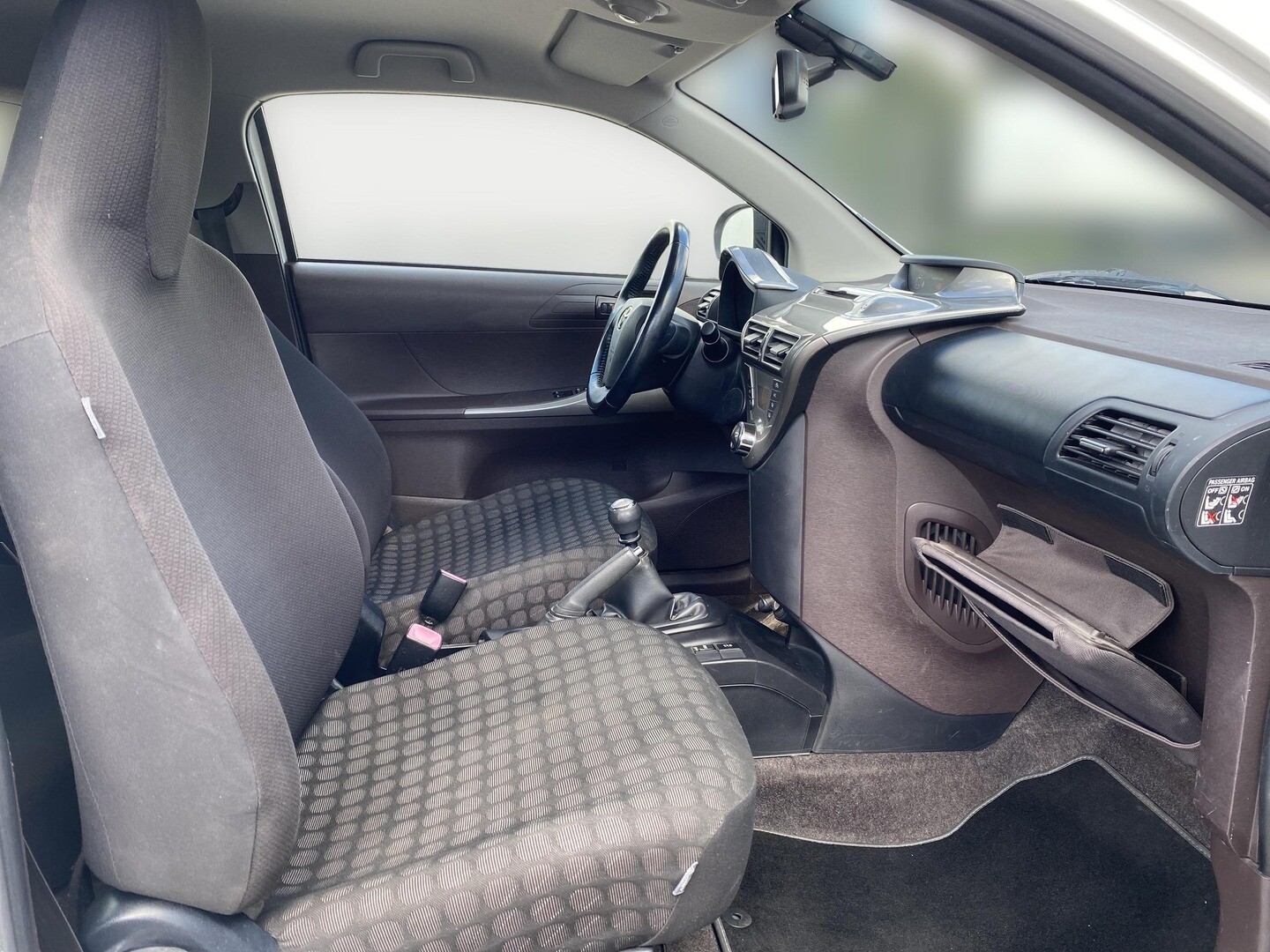 Toyota iQ