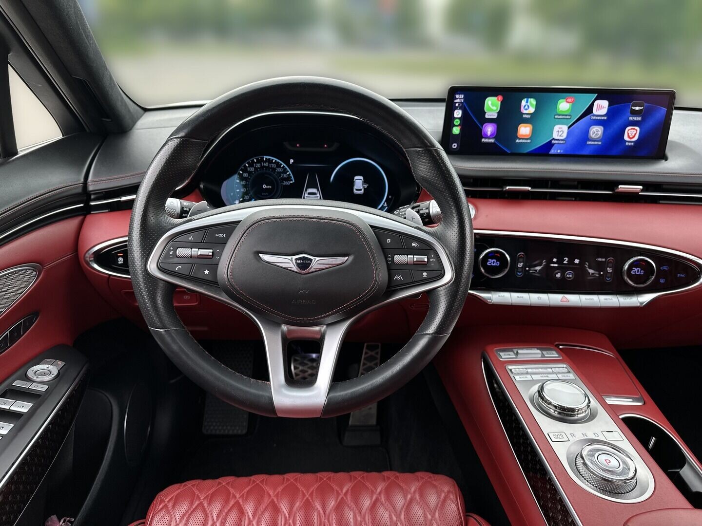 Genesis GV70