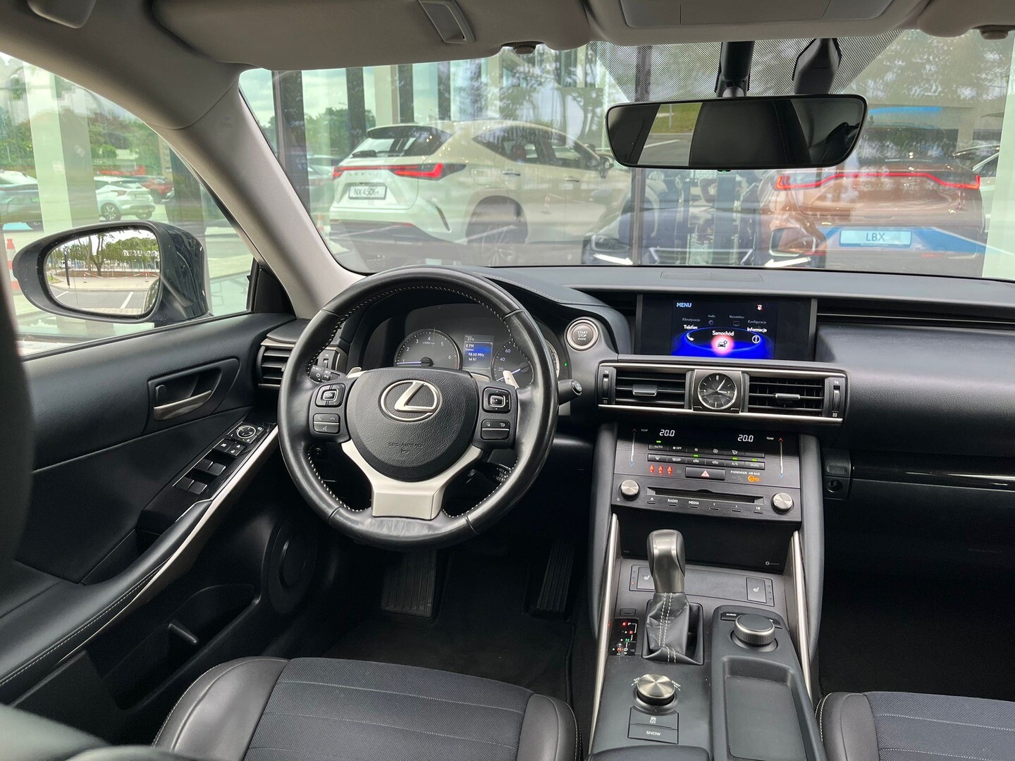 Lexus IS