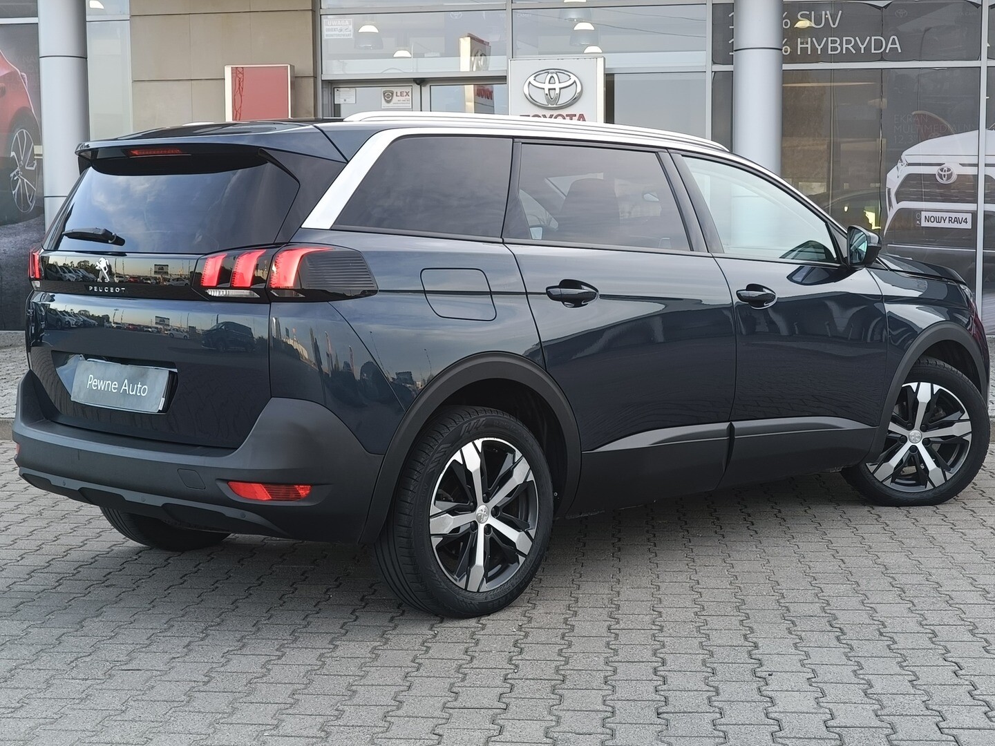 Peugeot 5008