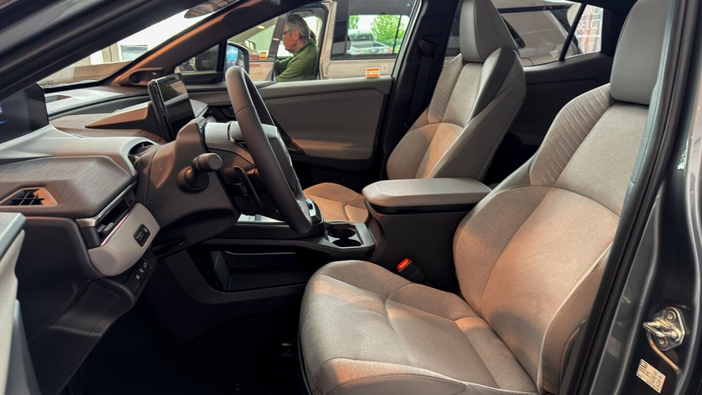Toyota C-HR+