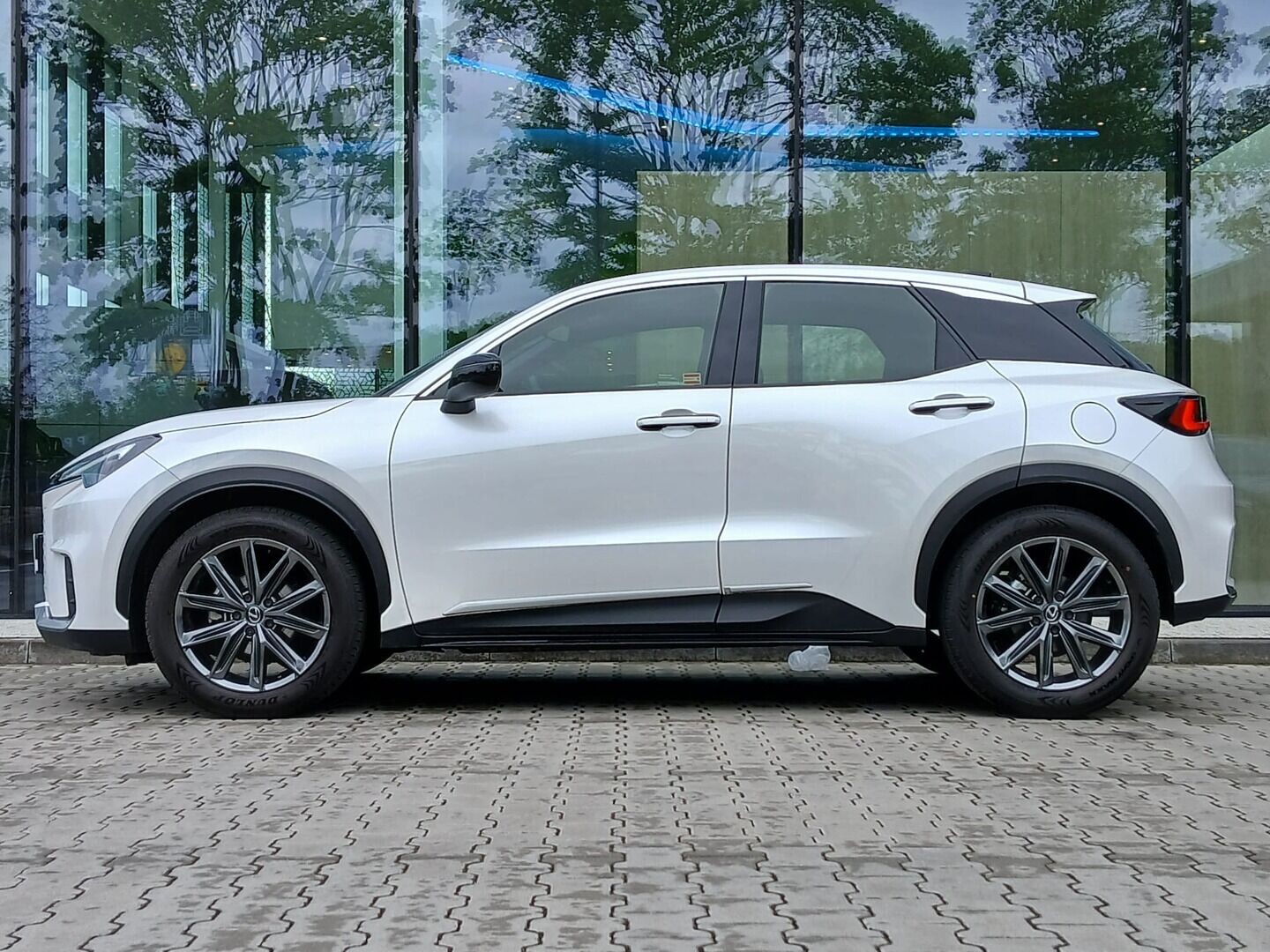 Lexus LBX