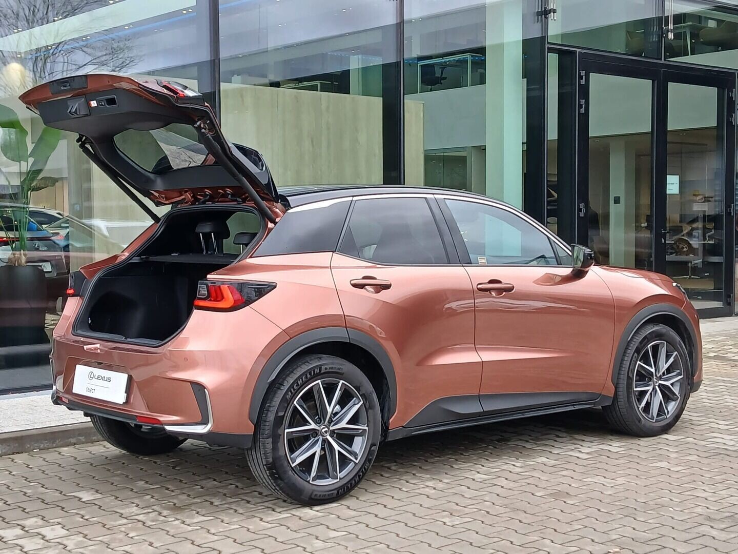 Lexus LBX