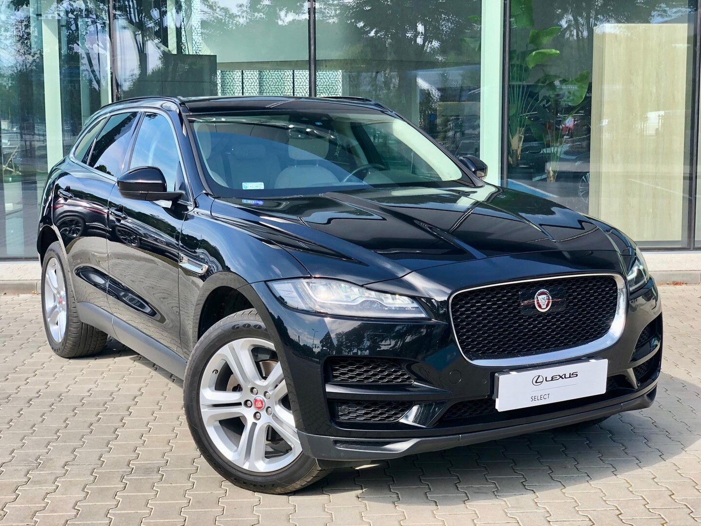 Jaguar F-Pace
