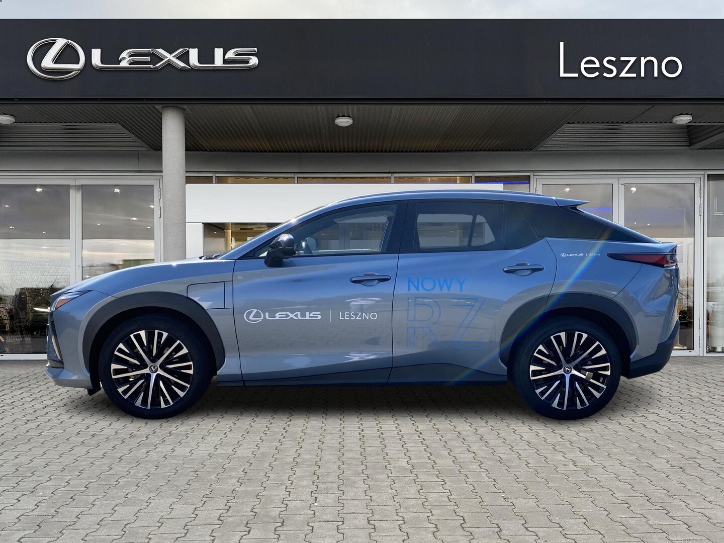 Lexus RZ