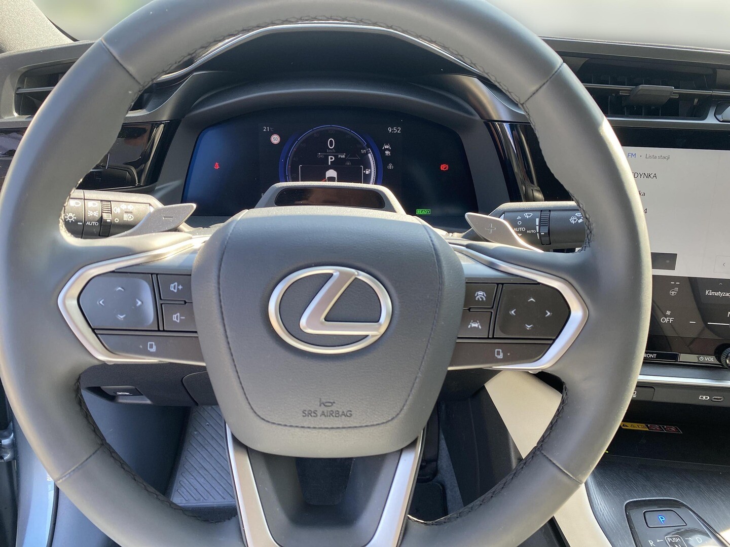Lexus RZ