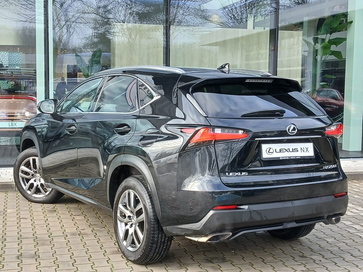 Lexus NX