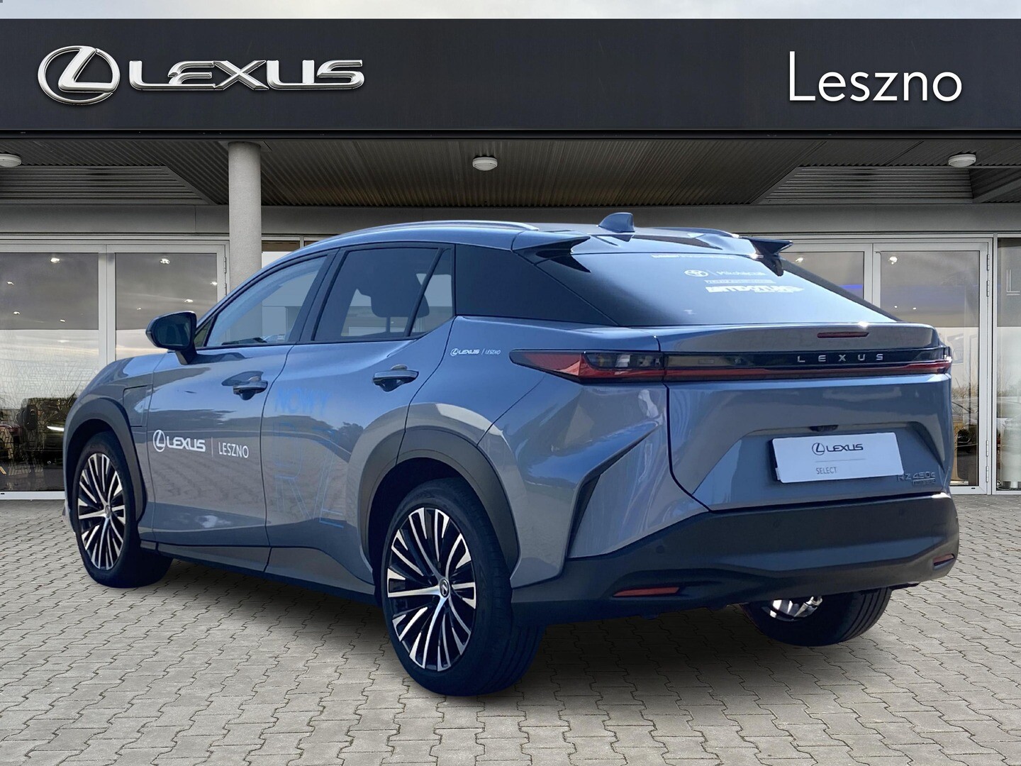 Lexus RZ