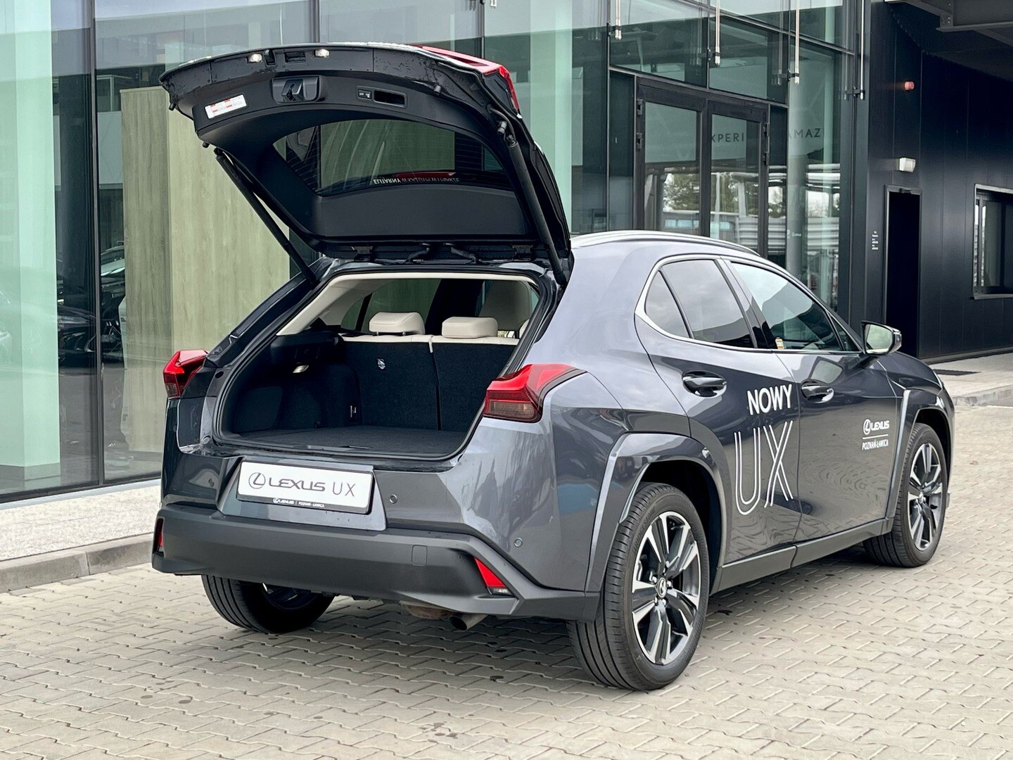 Lexus UX