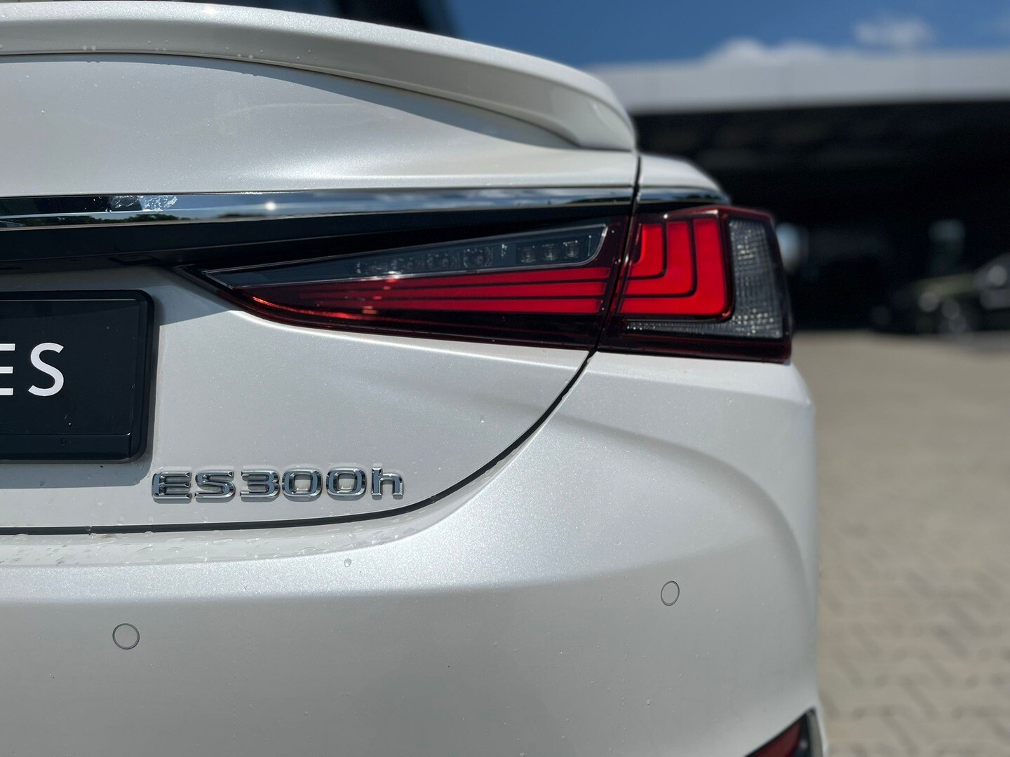 Lexus ES
