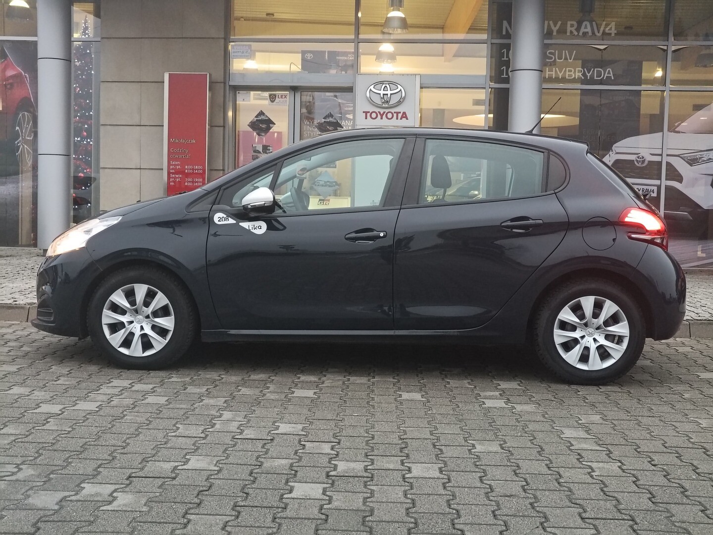 Peugeot 208