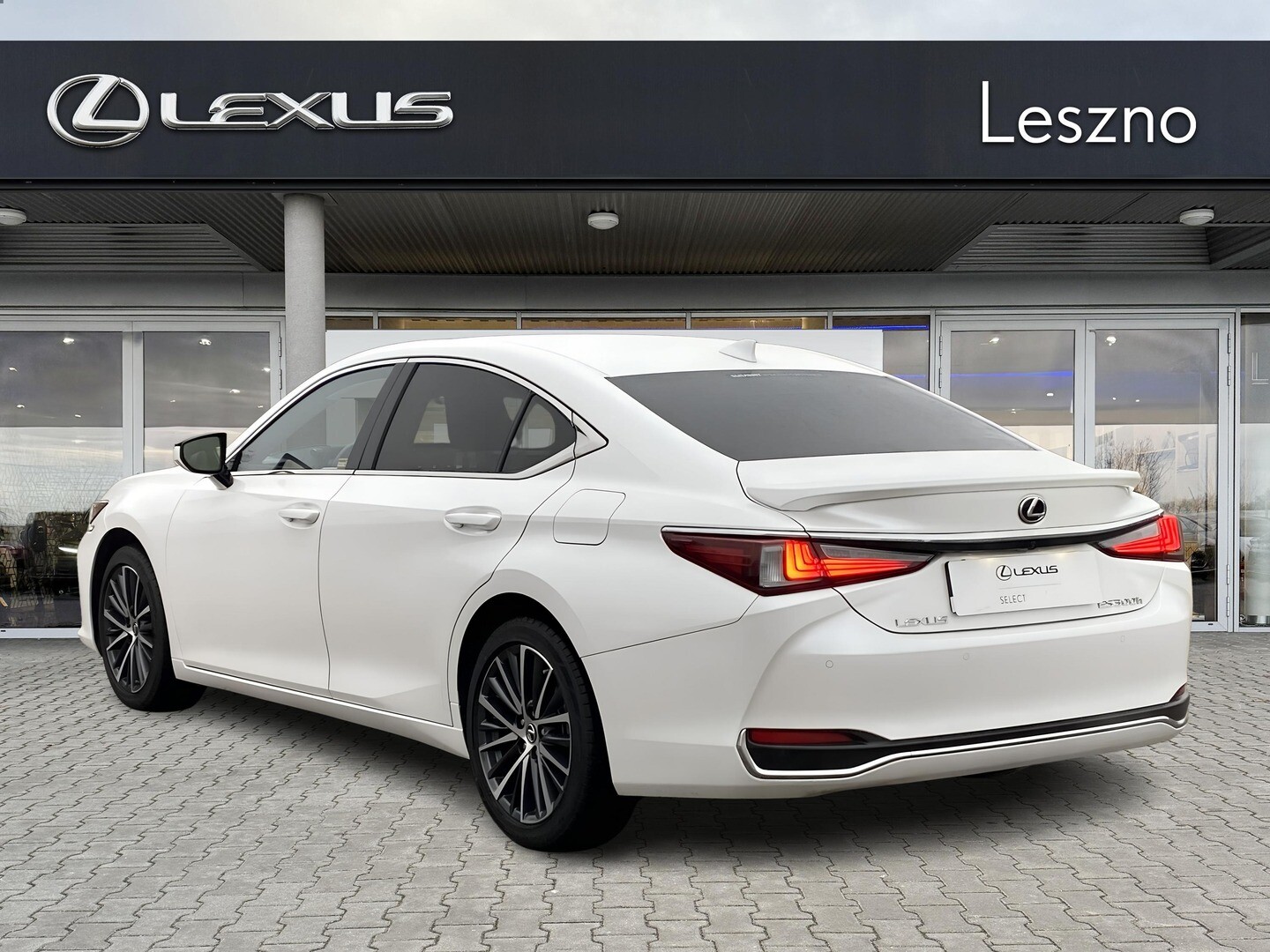Lexus ES