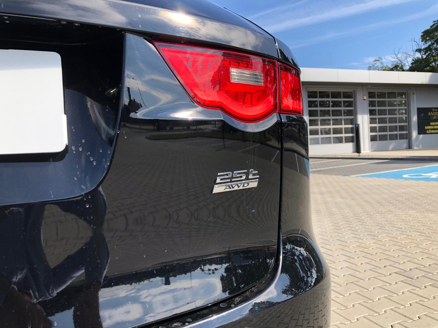 Jaguar F-Pace