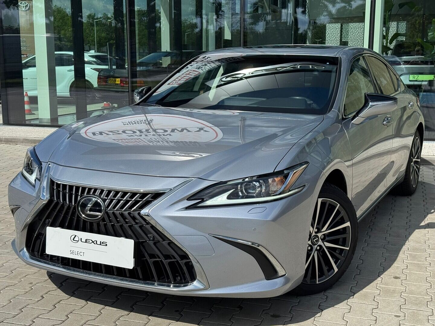 Lexus ES