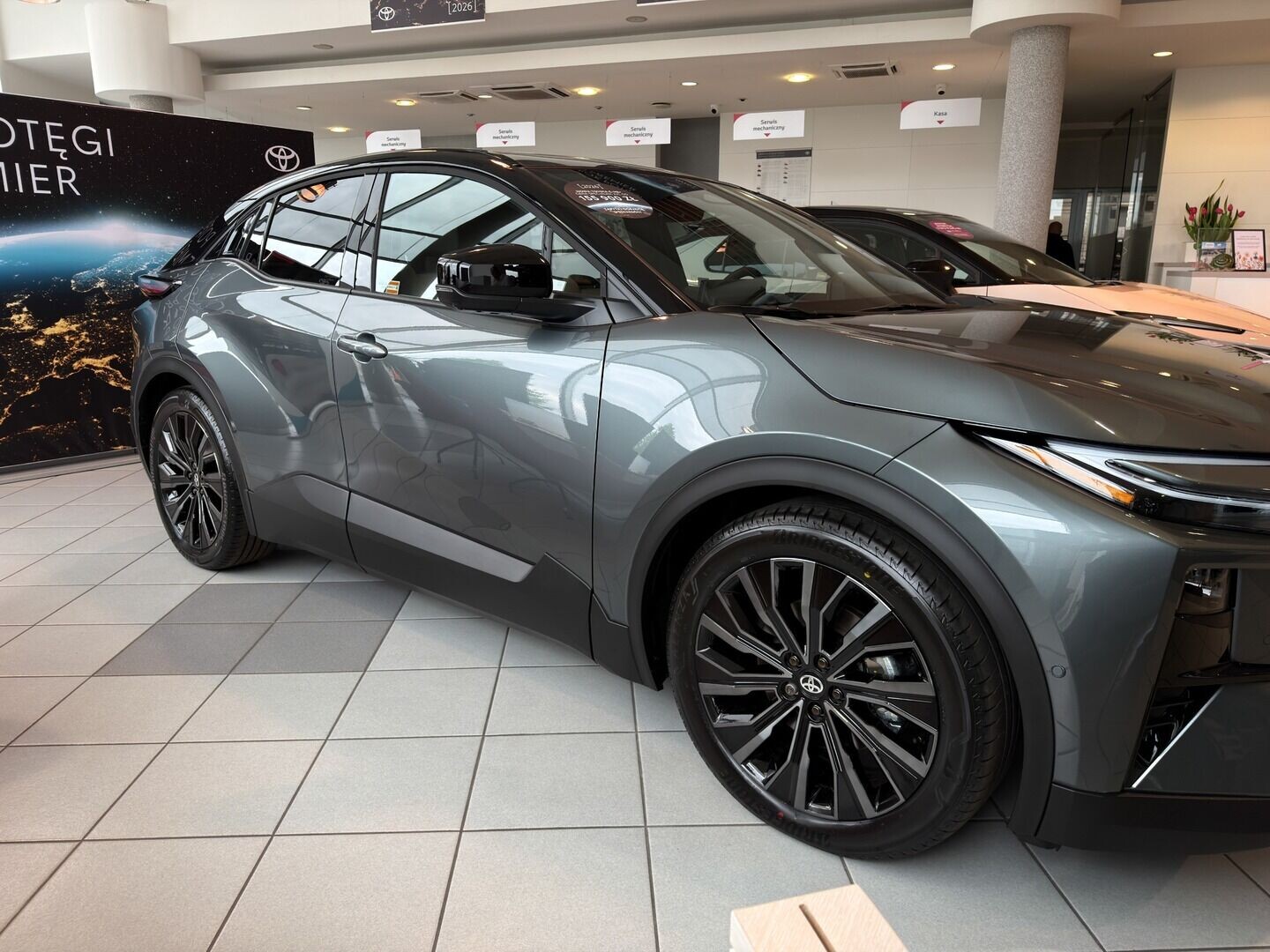 Toyota C-HR+