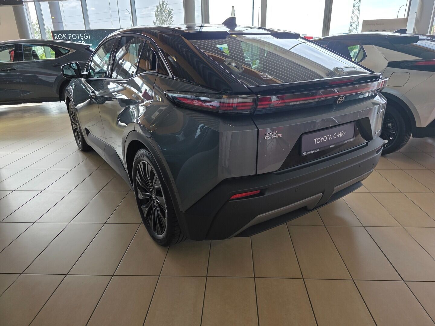 Toyota C-HR+