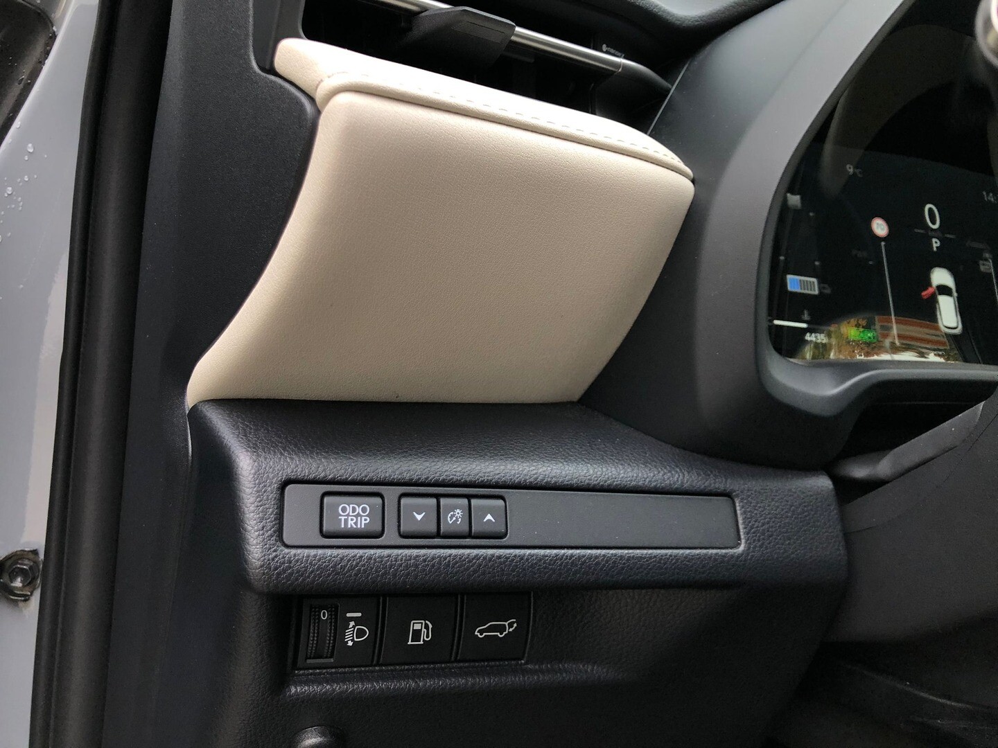 Lexus LBX