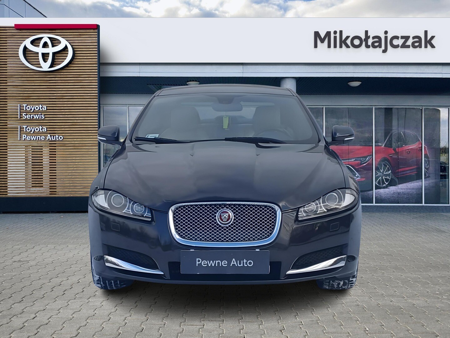 Jaguar XF