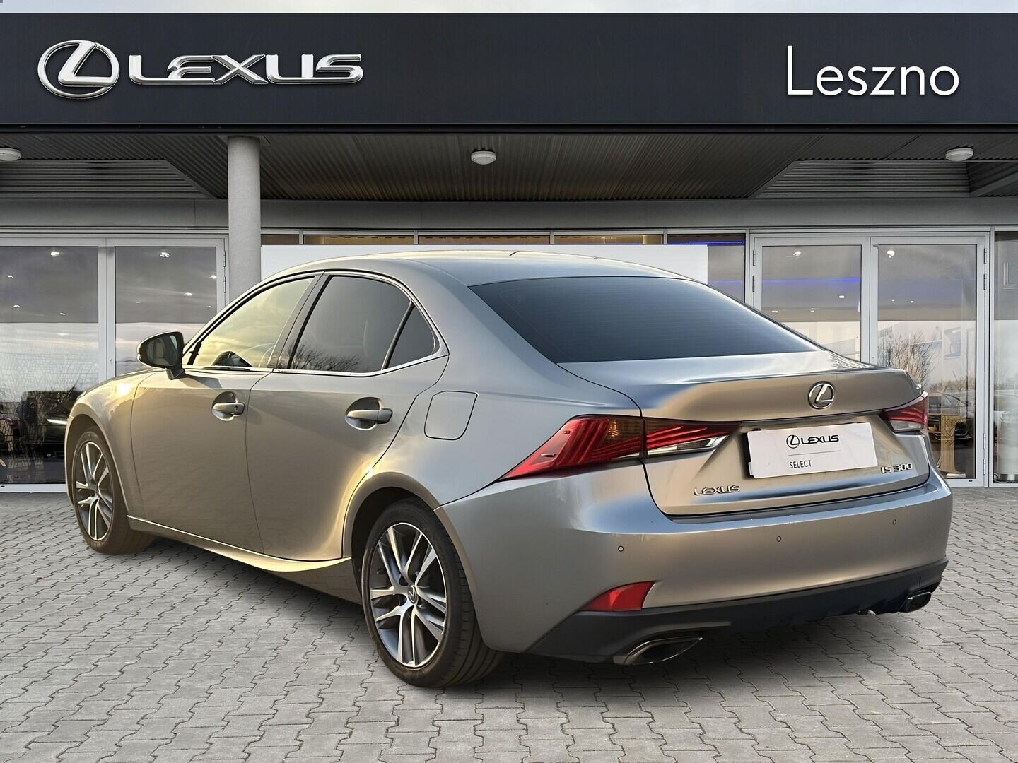 Lexus IS